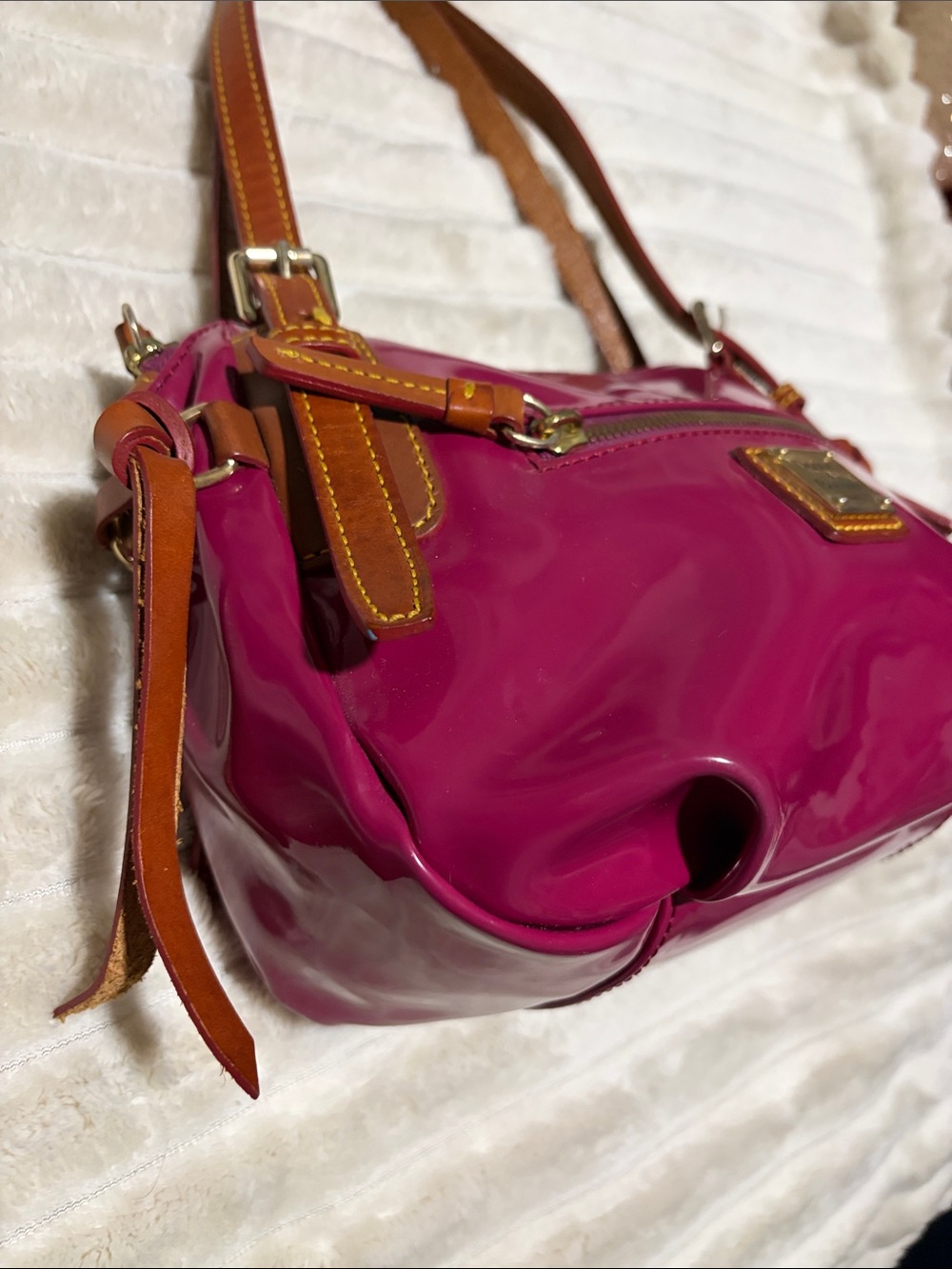 Dooney & Bourke Bright Pink Patent Shoulder Bag with Tan Leather Trim - Picture 3 of 6